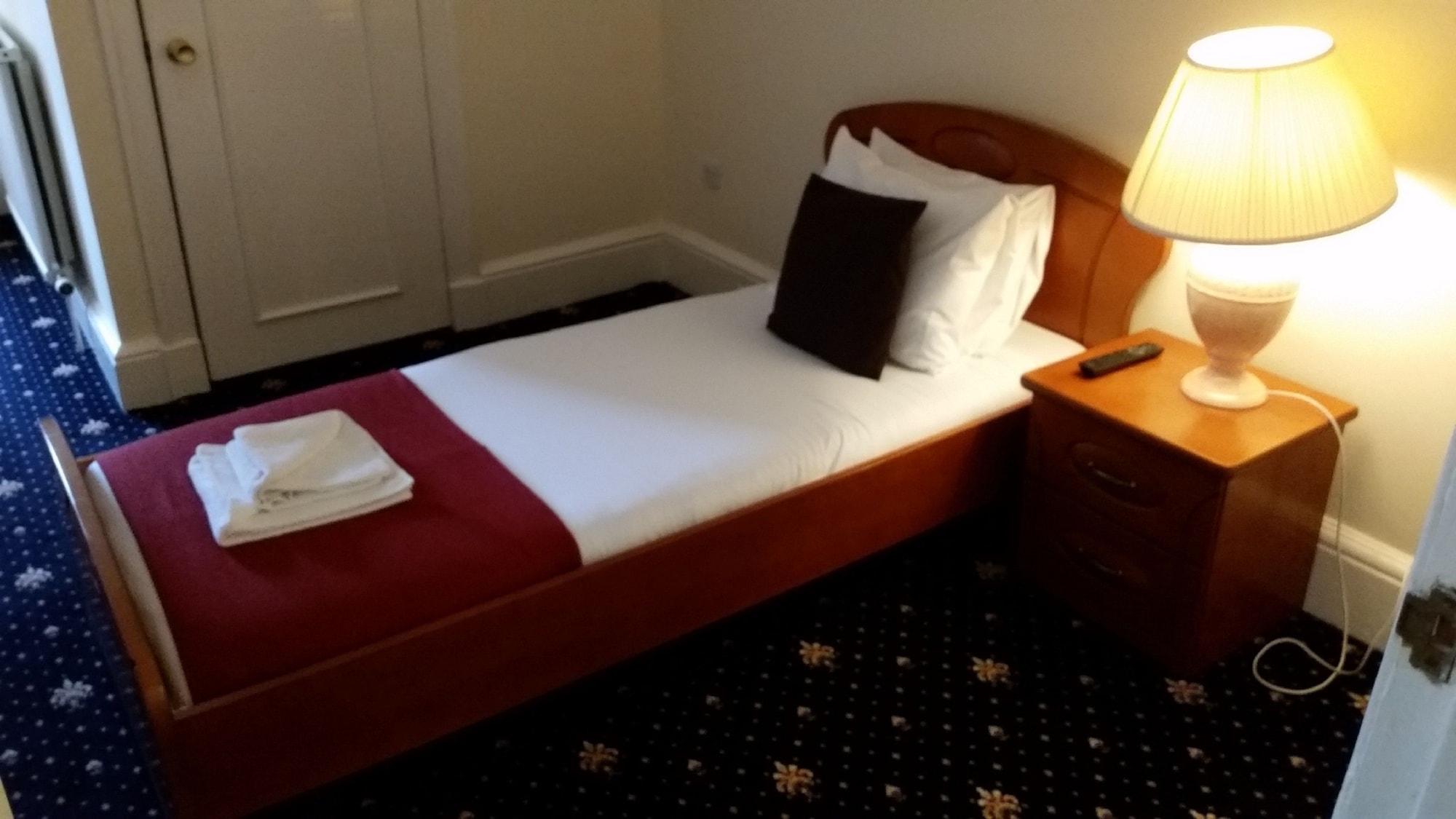 פרסטוויק Adamton Country House Hotel מראה חיצוני תמונה