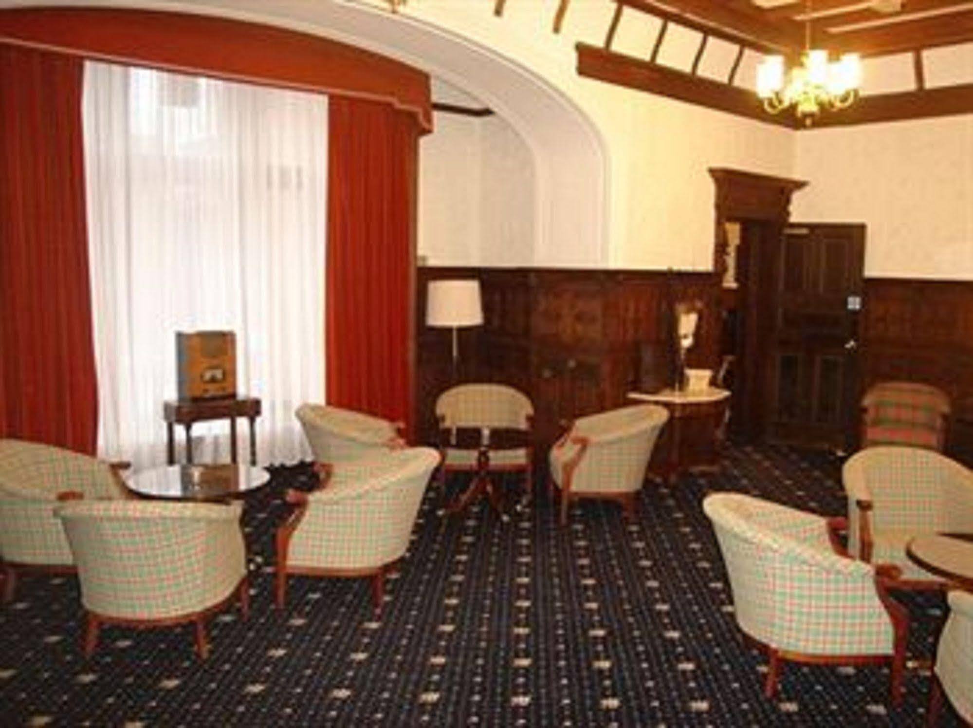 פרסטוויק Adamton Country House Hotel מראה חיצוני תמונה